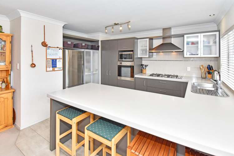 21 Stranraer Crescent Wattle Downs_9