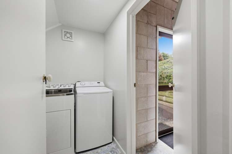 21 Ferntree Drive Wakari_21