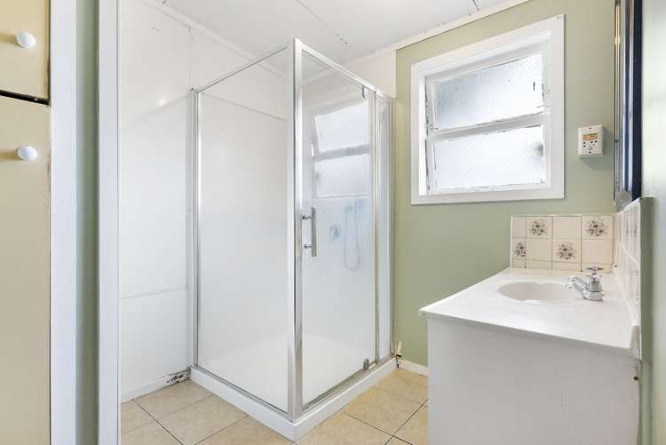 1/32 Tennessee Avenue Mangere East_17