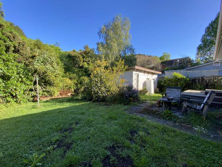 1314 Huia Road Huia_13