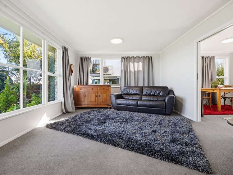 421 Fergusson Drive Thames_13