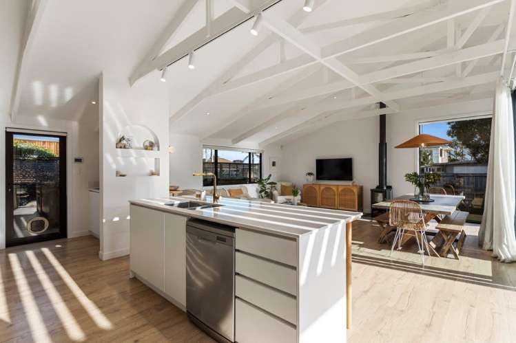 1/7 Pine Road Orewa_7