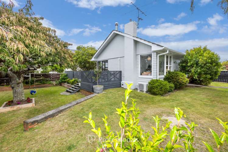 35 Whirinaki Crescent Heretaunga_19
