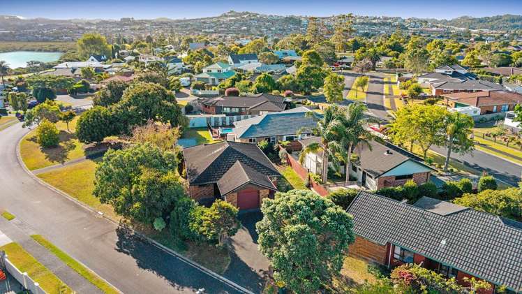26 Settlers Grove Orewa_11