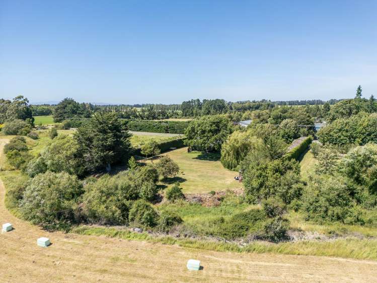 1644 North Eyre Road West Eyreton_19