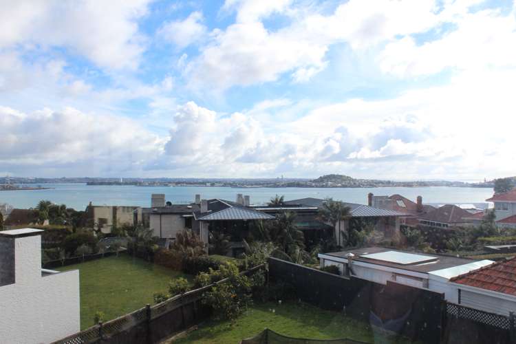 12 Fenton Circus Orakei_9