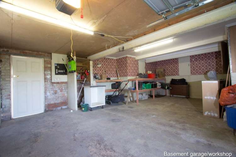 5 Woodhams Street Beach Haven_11