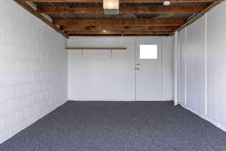 2/7 Reeves Road Acacia Bay_19