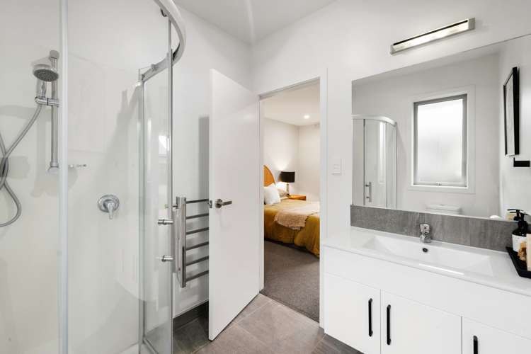 93 Watkins Road Cambridge_16