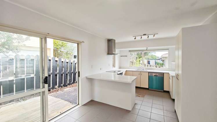 1/44 Barbados Drive Unsworth Heights_7