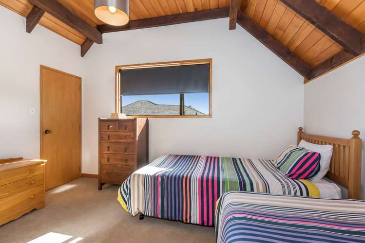 54 Cheriton Road Mellons Bay_13