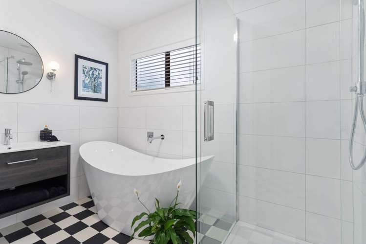 2/30 Ngataringa Road Devonport_6