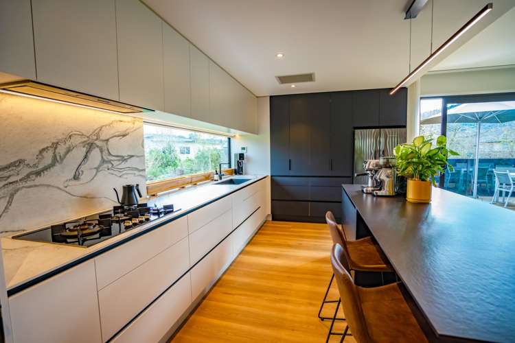 28 Bullmore Place Pukehangi_10