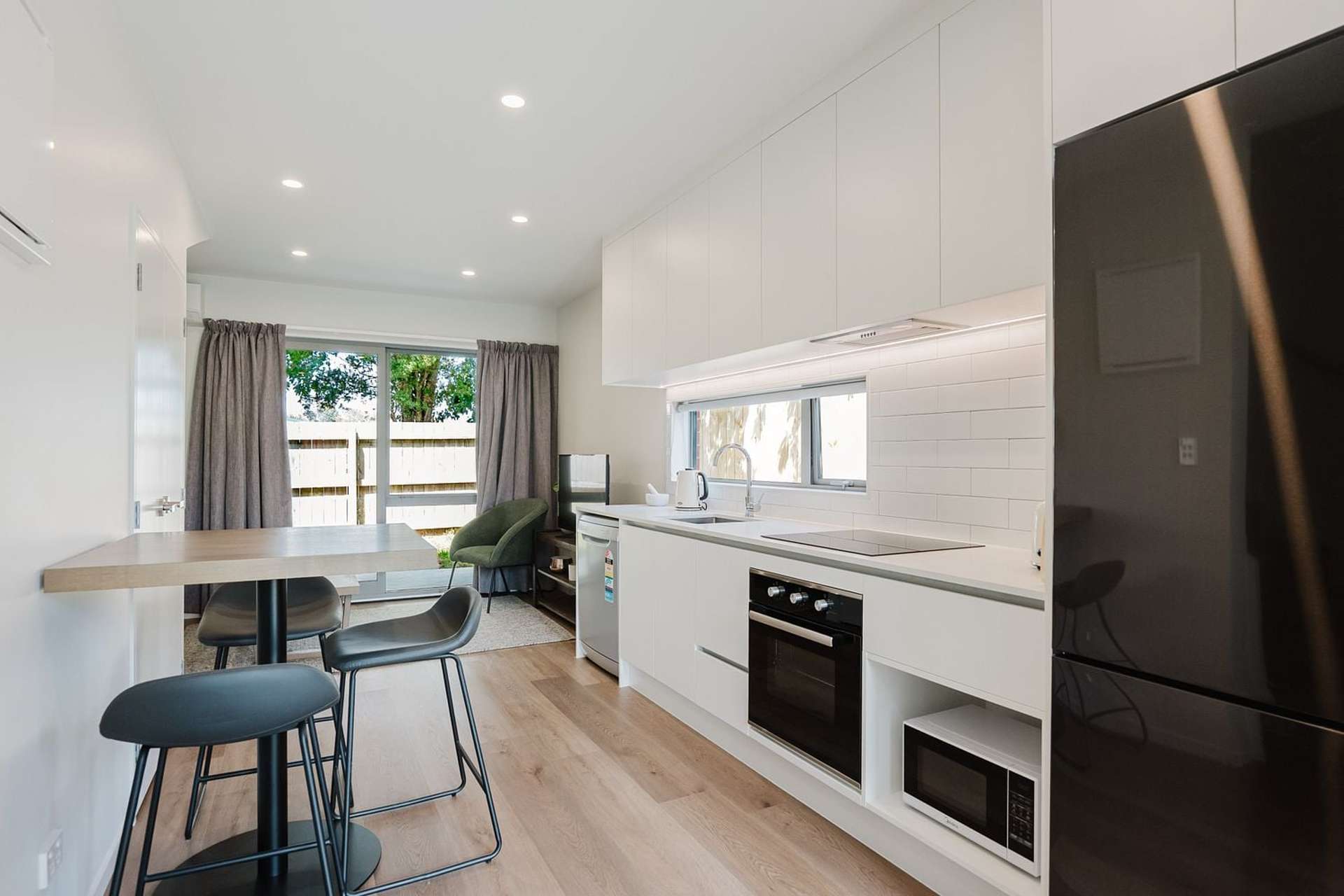 28 Earlsworth Road Mangere East_0