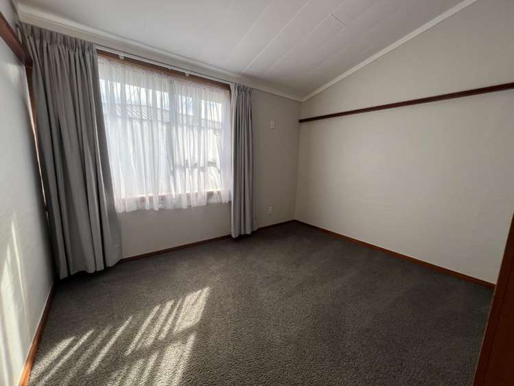 305 Layard Street 10549_7