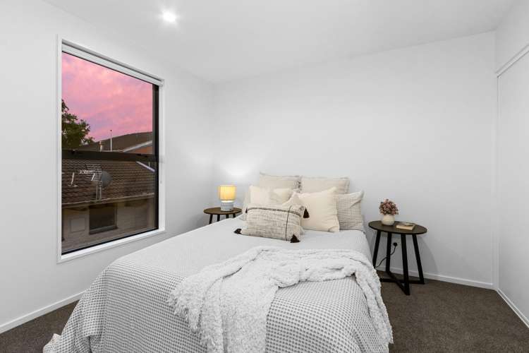 2/49 Laurence Street Waltham_7