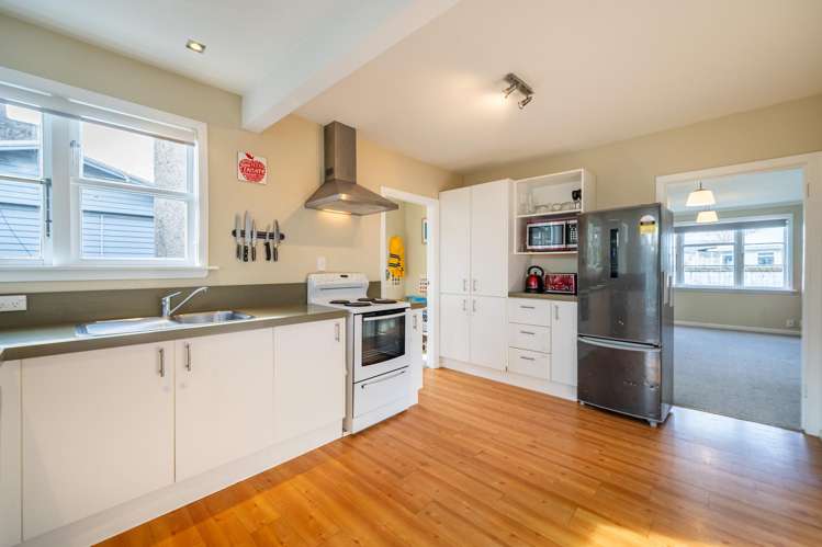 35 Royal Street Upper Hutt_11