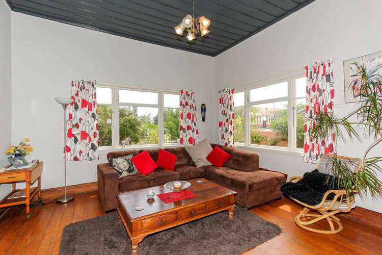 14 Pendarves Street New Plymouth Central_1