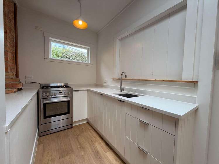 19 Ewen Alison Avenue Devonport_7