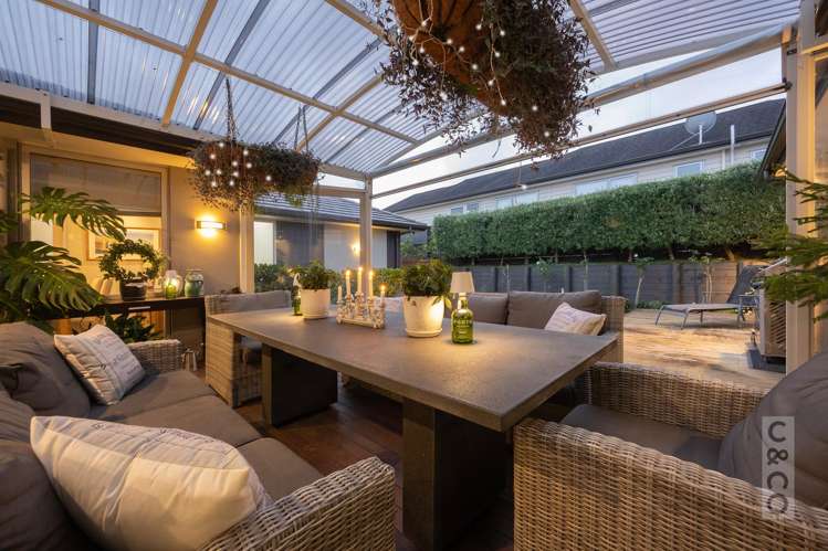 11 Canoe Lane Riverhead_21