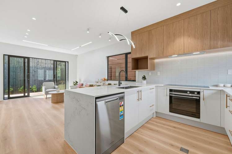 Lot 2/30 Kiteroa Terrace Rothesay Bay_5