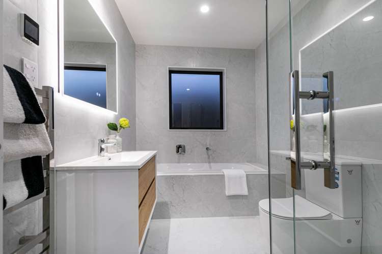 7 Frith Street Wainui_12