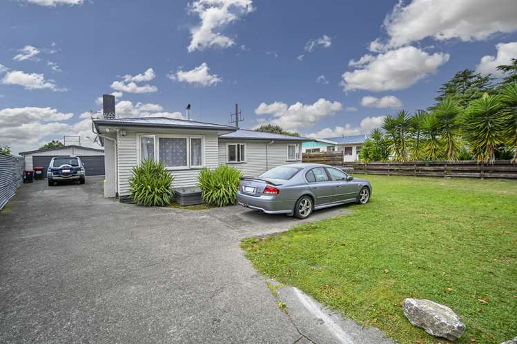 42 Walton Way Flaxmere_14