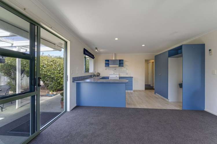 27 Kingsford Drive Stoke_3