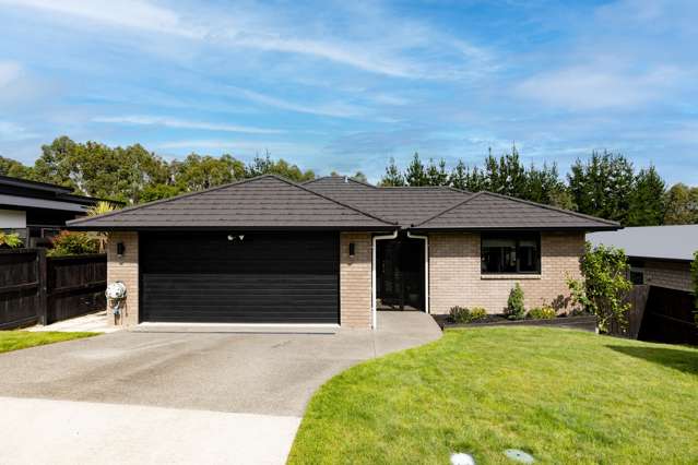 39 Alpers Ridge Leamington_1