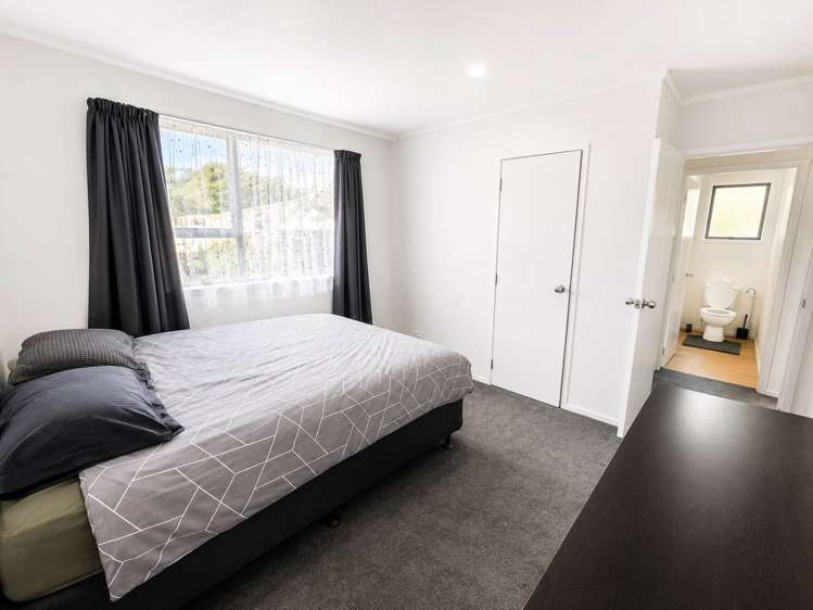 2/3 Ririno Place Manurewa_6