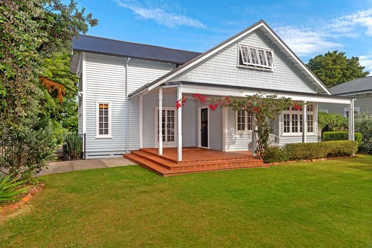 50 Stout Street Whataupoko Gisborne District Houses for Sale