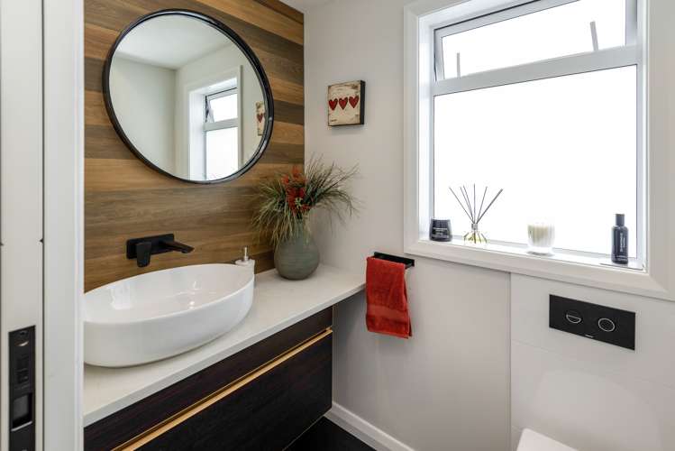 2/17 The Parade Bucklands Beach_18