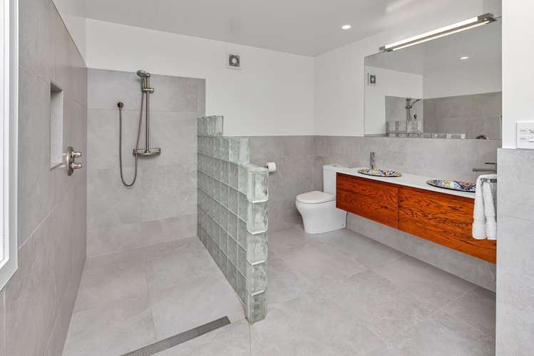 12 Dundonald Street Riverside_13
