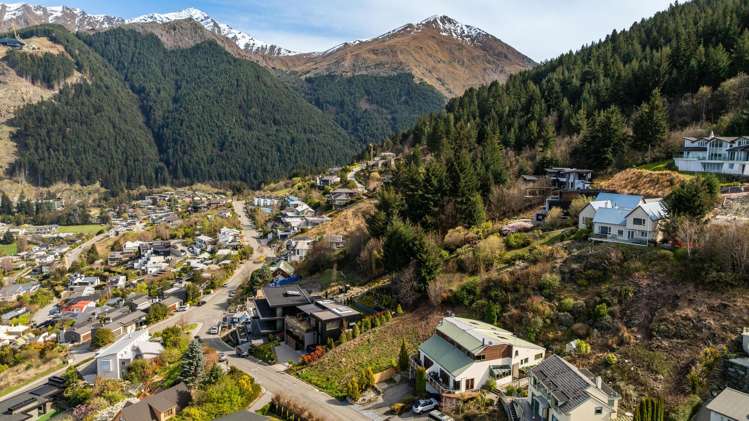 8 Manchester Place Queenstown_4