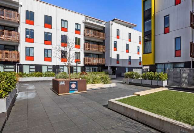 This is a modern 2 bedroom apartment in Albany.