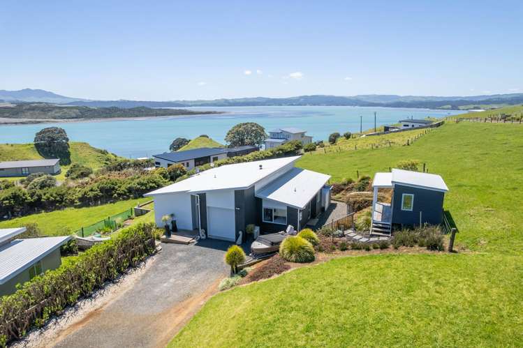 474 Maukutea Drive Aotea Harbour_3