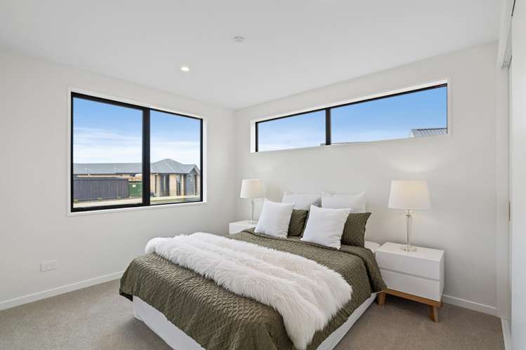 25 Guinevere Drive Lincoln_14