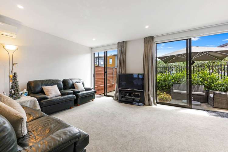 21 Gateway Avenue Beachlands_7