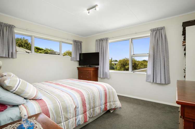 33 Redvers Drive Belmont_10