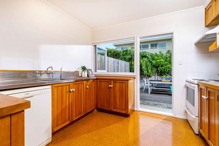 2/3 Seaview Road Milford_30