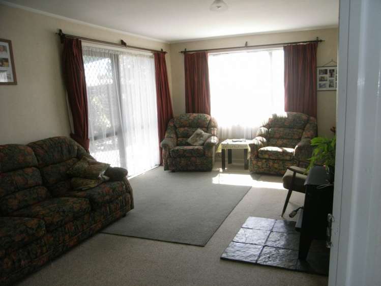 909 Collinge Road Mayfair_12