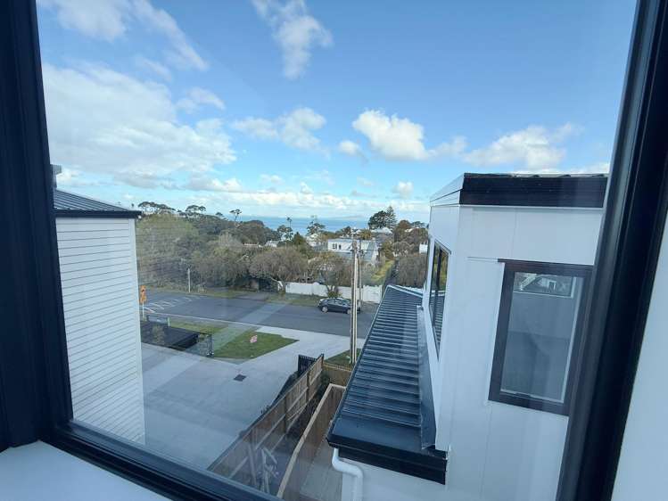 10 Rewi Street Torbay_16
