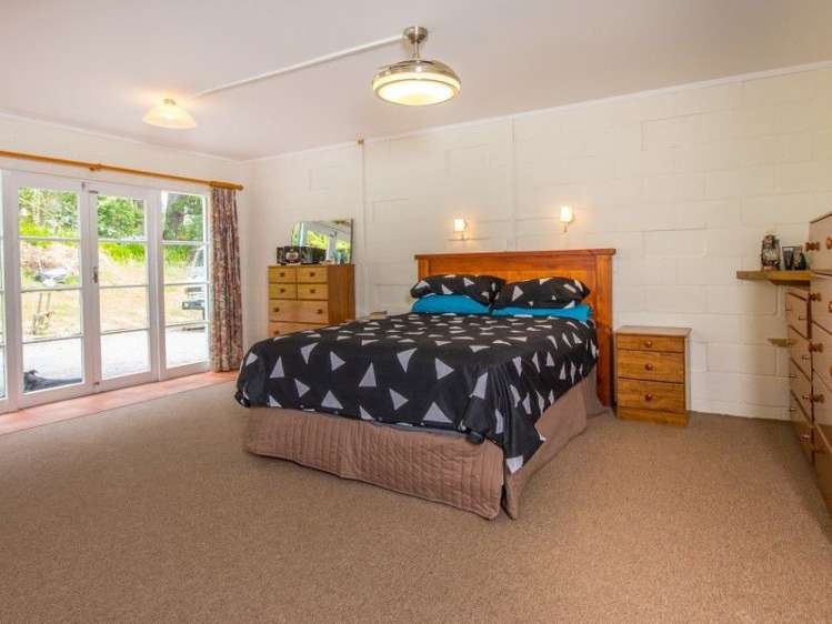 124 Memorial Drive Parahaki_14