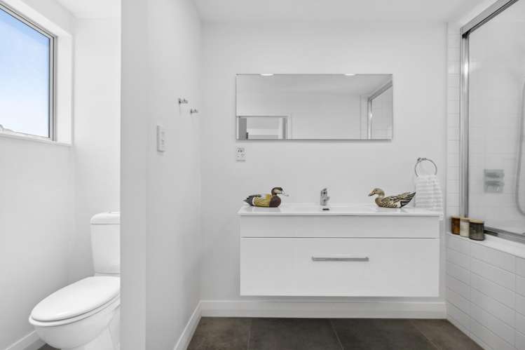 12 Arun Crescent Southgate_19