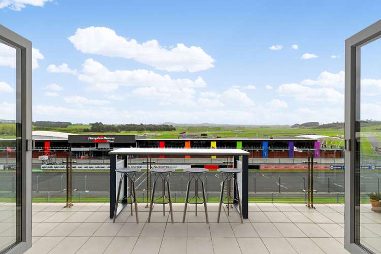 317/20 Hampton Downs Road Hampton Downs_0