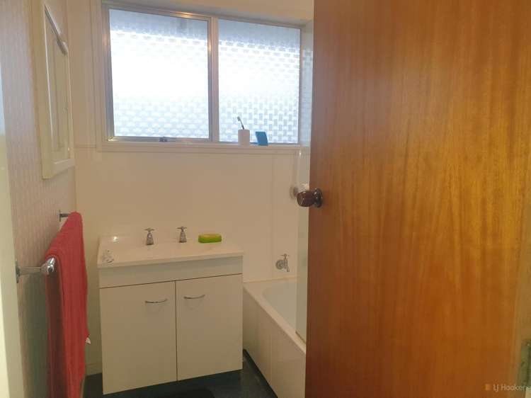 2/90 Avenue Road West End_9