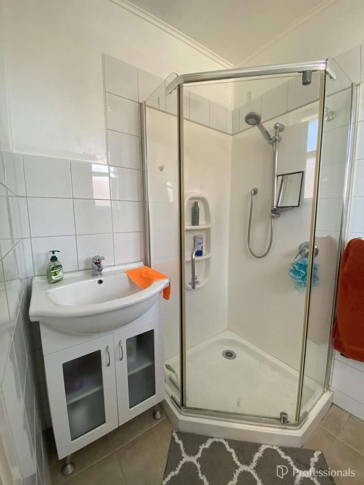 275 Ellerslie Panmure Highway Mount Wellington_11