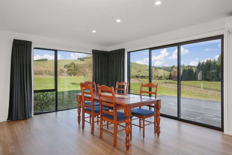 706 Whangamata Road Kinloch_3