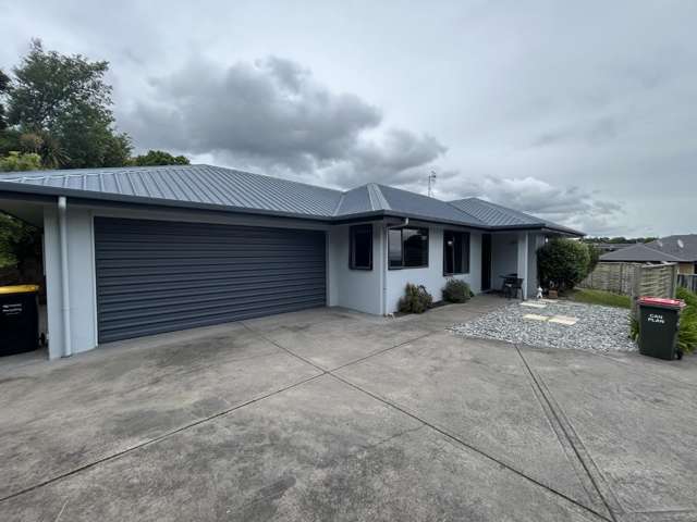 Quiet Property in Win Pl