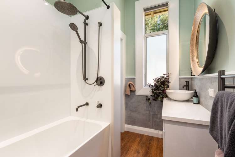 16 Burnett Street Calton Hill_17